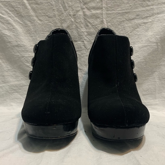 Heeled booties - Picture 3 of 8